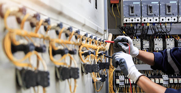 Professional Electrician technician working in Southside, AR
